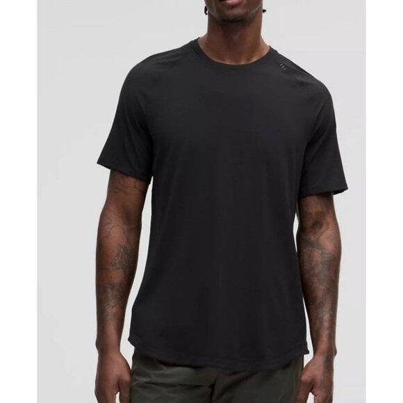Lululemon Men’s License To Train Short Sleeve Shirt Black XXL EUC - Picture 1 of 5